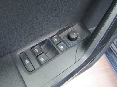 SEAT Ibiza 1.0 EcoTSI 95 CV S/S 5p. Style (19)