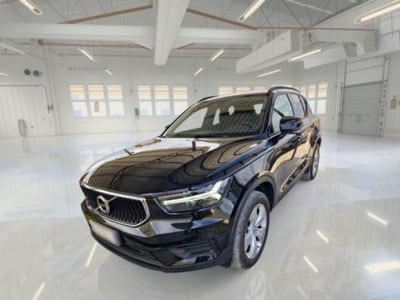 Volvo XC40 T2 Momentum Core usata