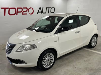 Lancia Ypsilon 1.2 69 CV 5 porte Silver usata