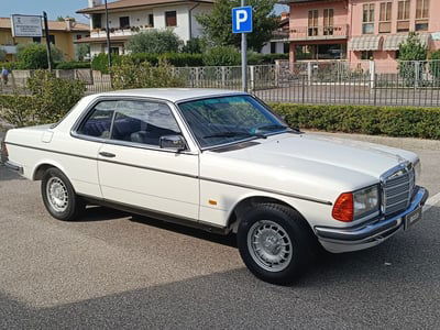 Mercedes-Benz 230 Coupé 230 CE usata