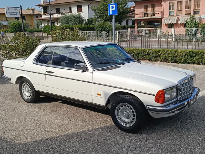 Mercedes-Benz 230 Coupé 230 CE