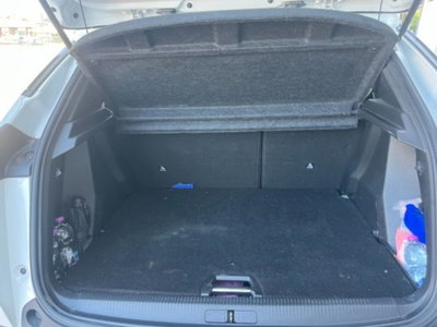 Peugeot 2008 PureTech 130 S&S Allure Pack (11)