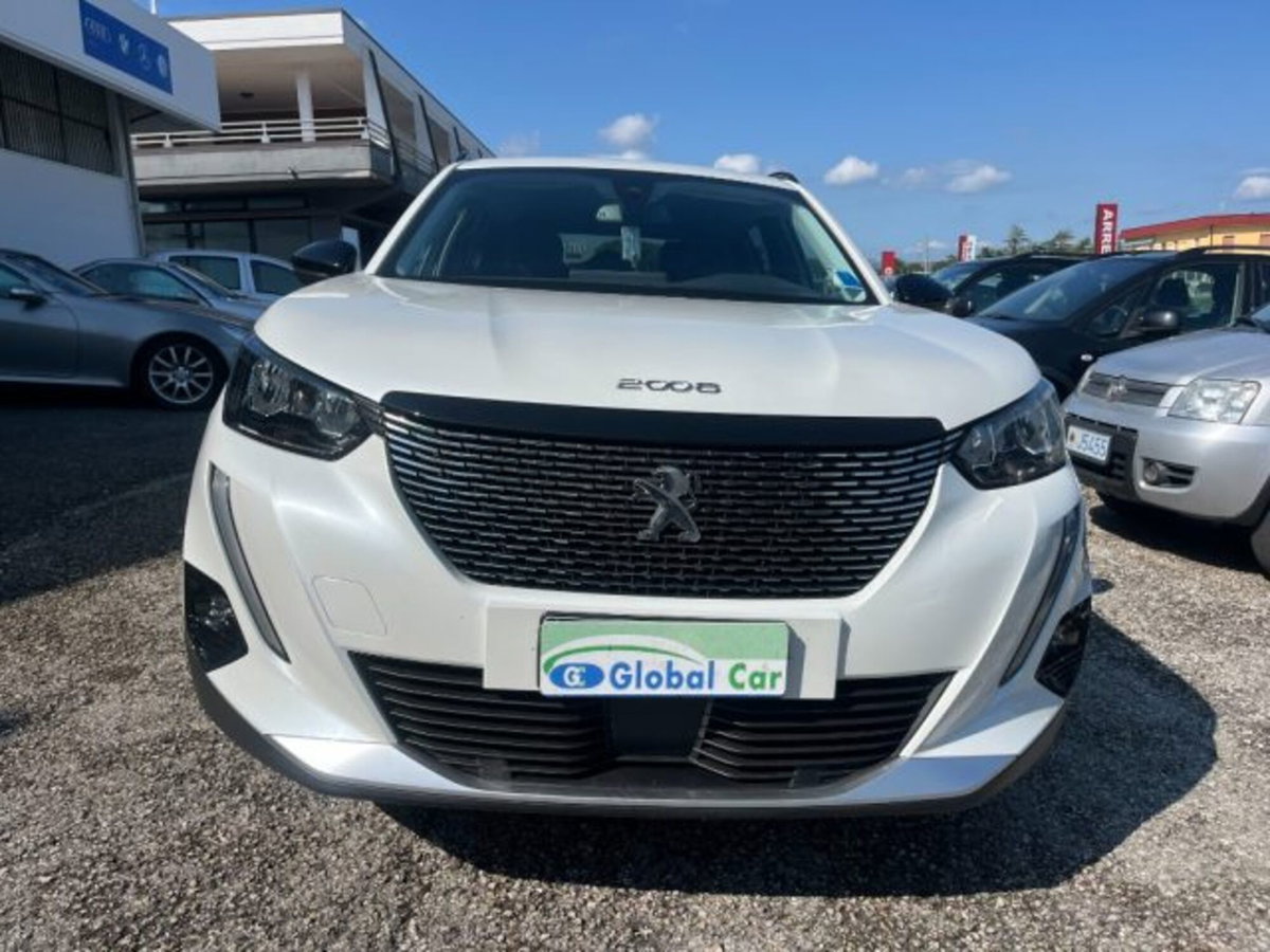 Peugeot 2008 PureTech 130 S&S Allure Pack (2)