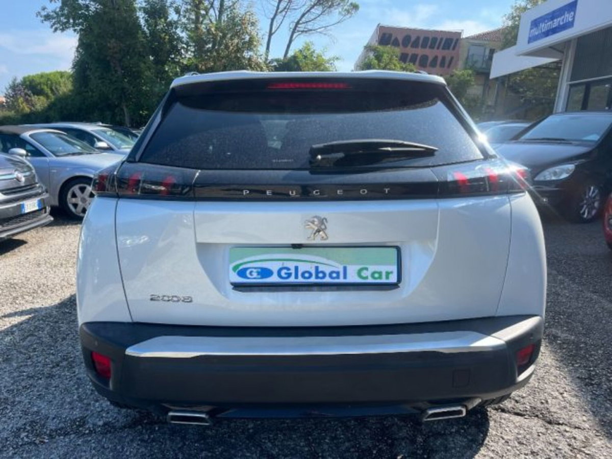 Peugeot 2008 PureTech 130 S&S Allure Pack (5)