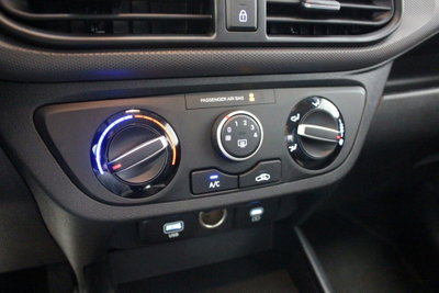 Hyundai i10 1.0 mpi Connectline 63cv (13)