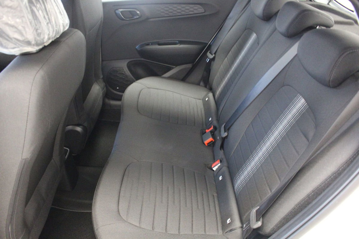 Hyundai i10 1.0 mpi Connectline 63cv (9)
