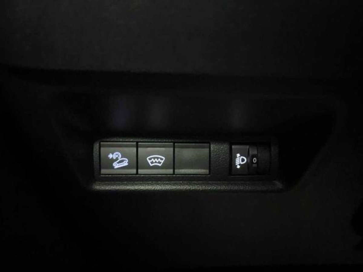 Jeep Avenger 1.2 turbo Summit fwd 100cv (17)