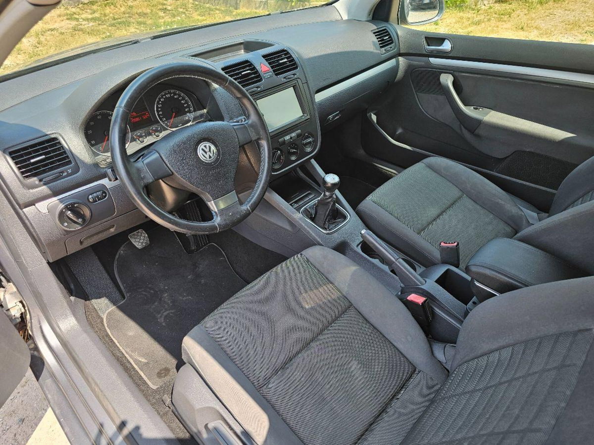 Volkswagen Golf 1.6 3p. Comfortline (15)