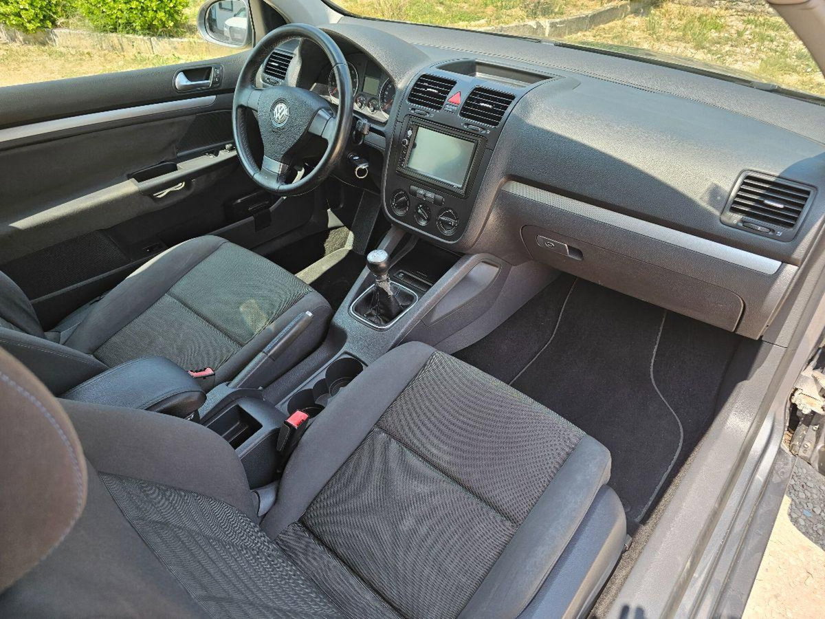 Volkswagen Golf 1.6 3p. Comfortline (16)