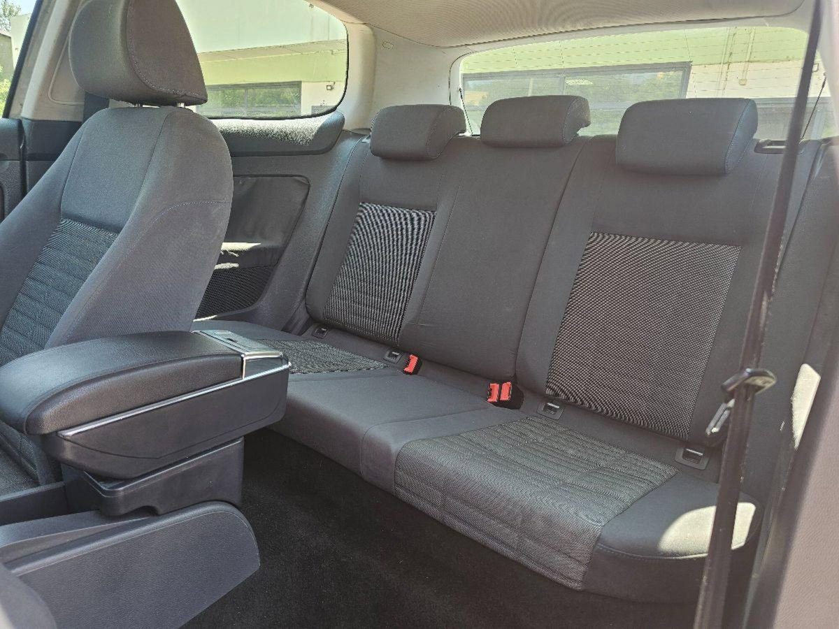 Volkswagen Golf 1.6 3p. Comfortline (19)