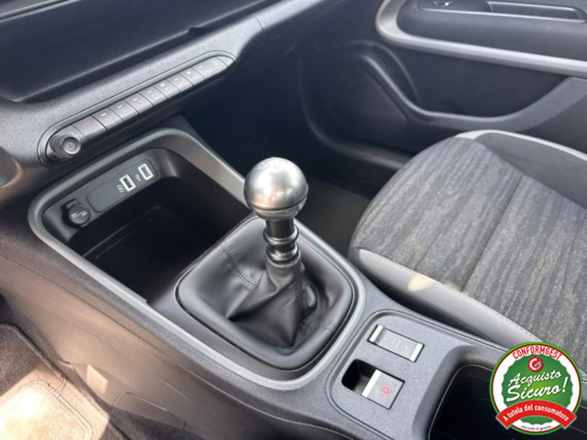 Jeep Avenger 1.2 turbo Longitude fwd 100cv (9)