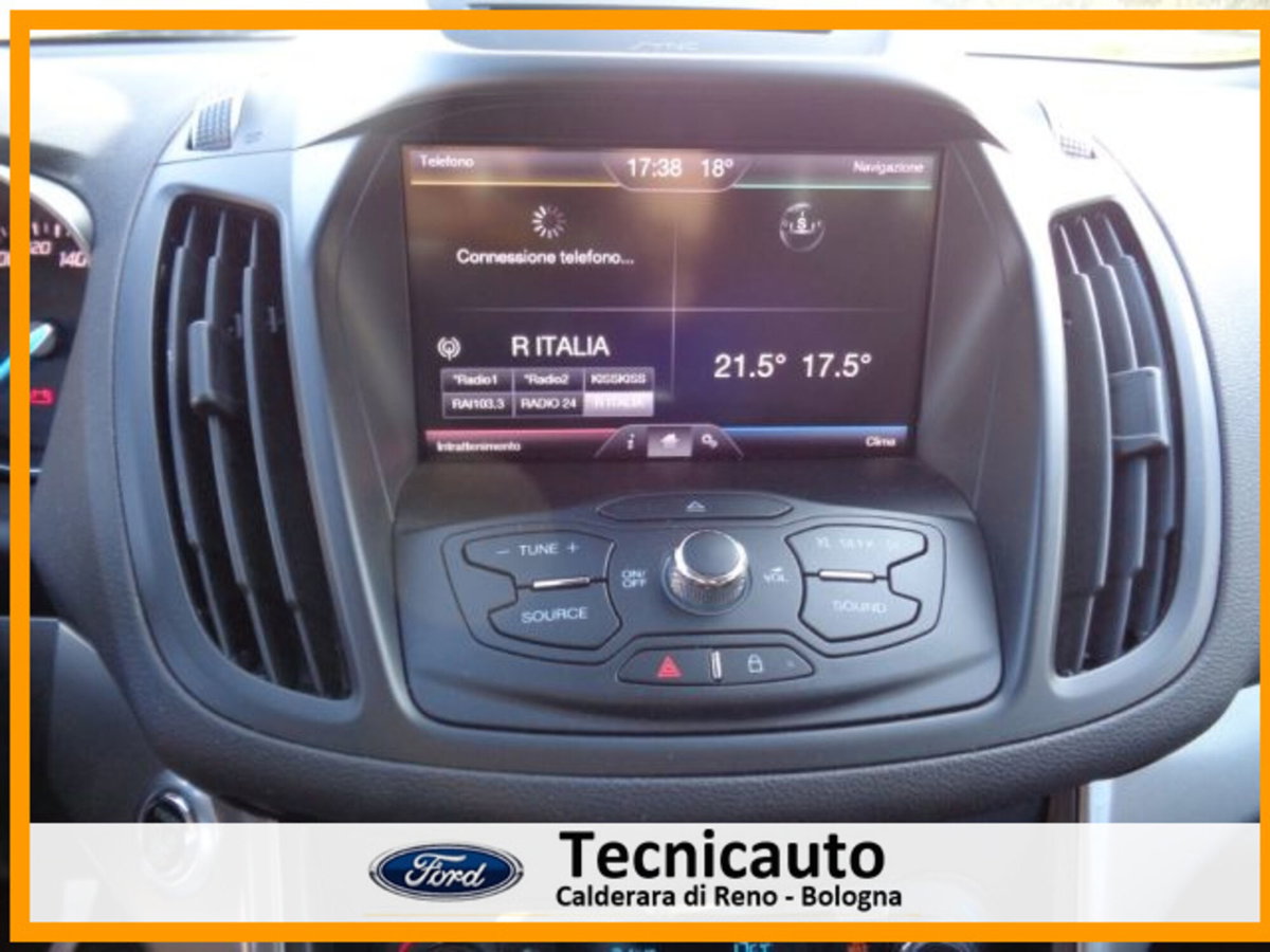 Ford Kuga 2.0 TDCI 150 CV S&S 4WD Titanium X (13)
