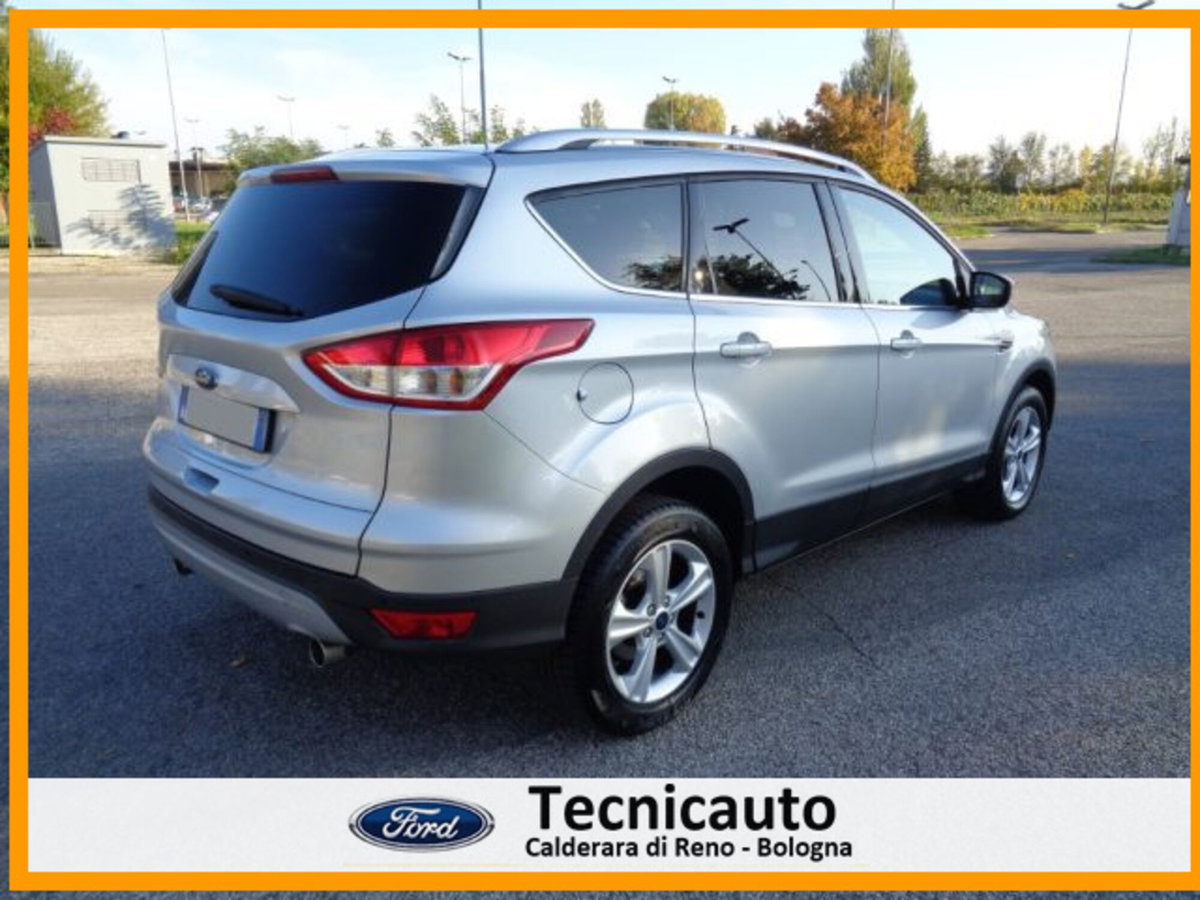 Ford Kuga 2.0 TDCI 150 CV S&S 4WD Titanium X (2)