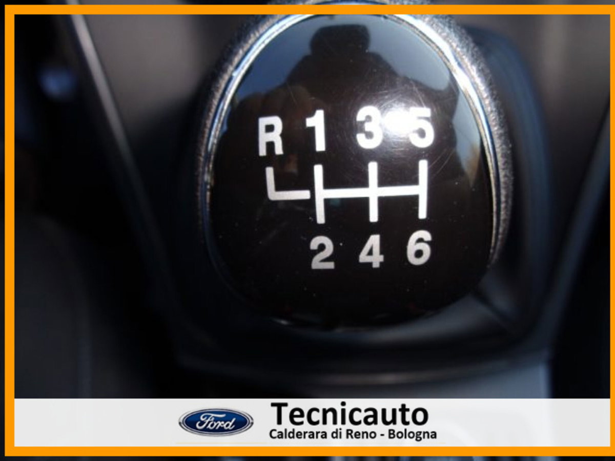 Ford Kuga 2.0 TDCI 150 CV S&S 4WD Titanium X (20)