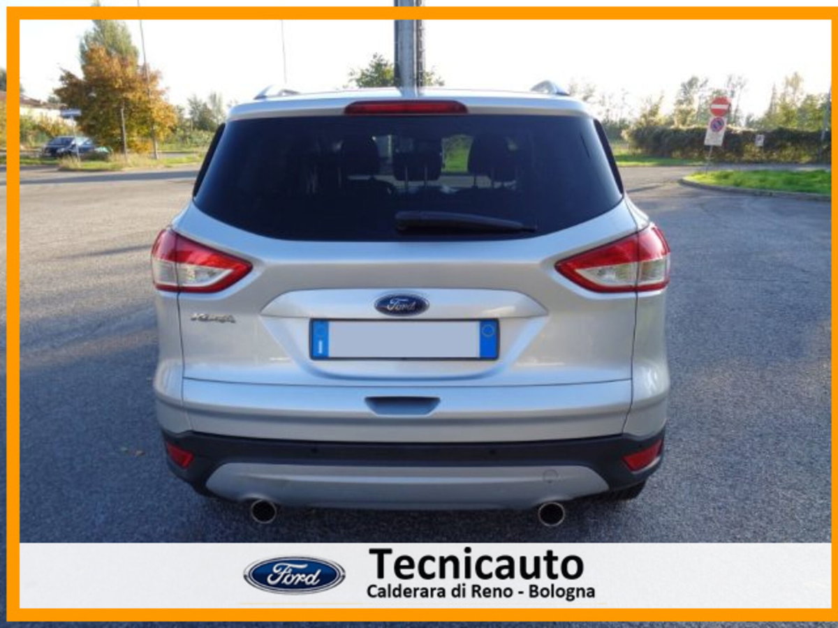 Ford Kuga 2.0 TDCI 150 CV S&S 4WD Titanium X (5)