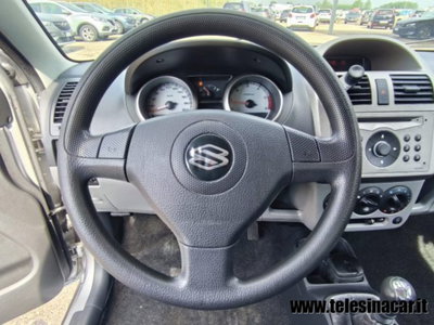Suzuki Ignis 1.3 DDiS 16V cat Deluxe (16)