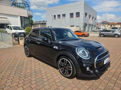 MINI Mini 2.0 Cooper SD aut. 5 porte usata