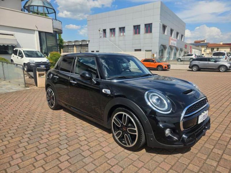 MINI Mini 2.0 Cooper SD aut. 5 porte