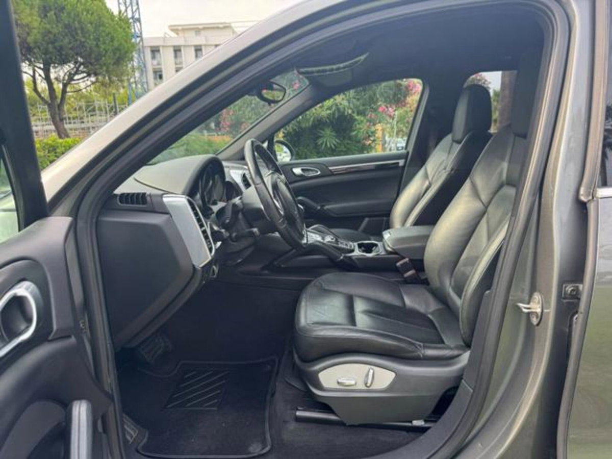 Porsche Cayenne 3.0 Diesel (10)