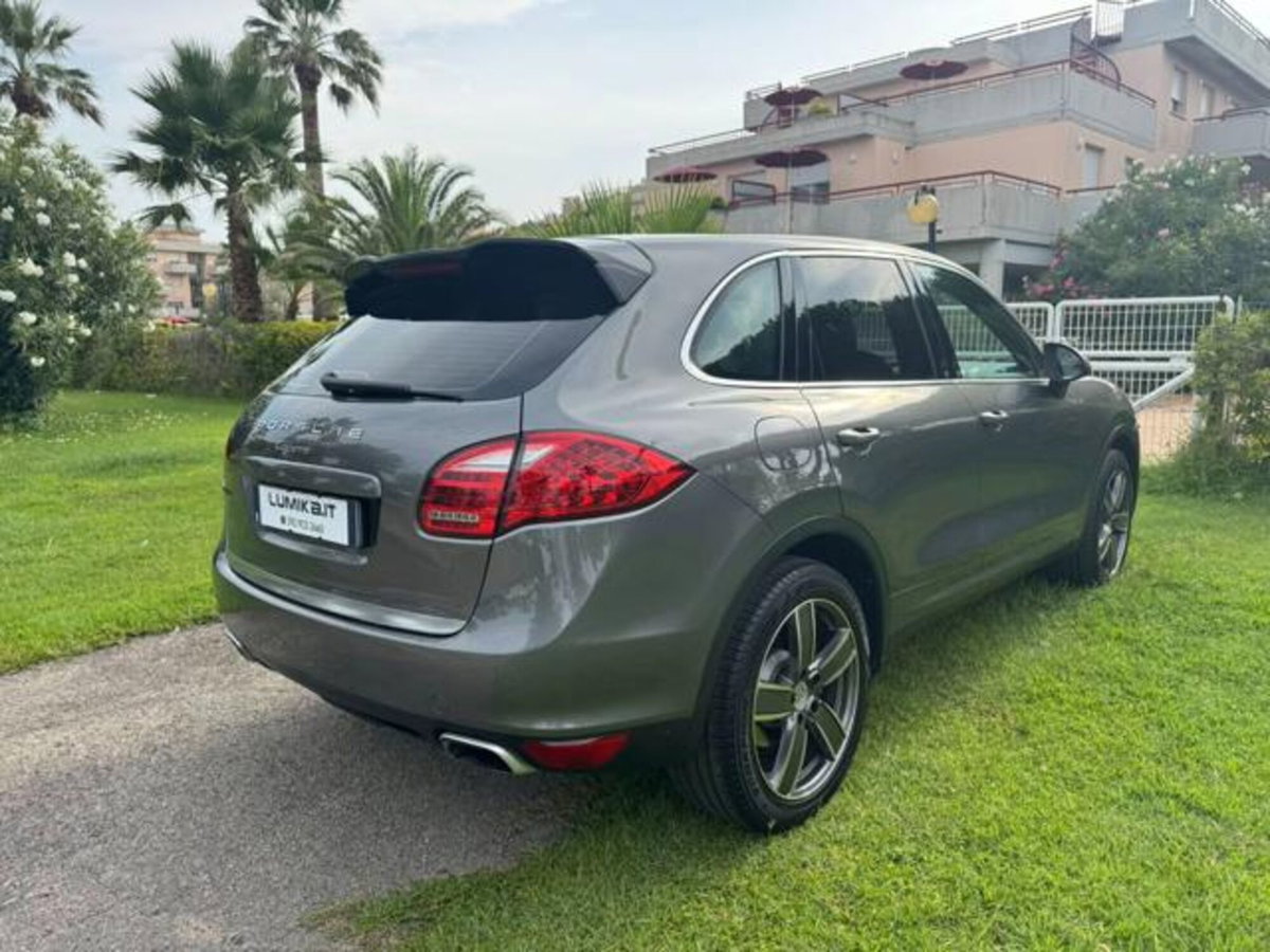 Porsche Cayenne 3.0 Diesel (5)