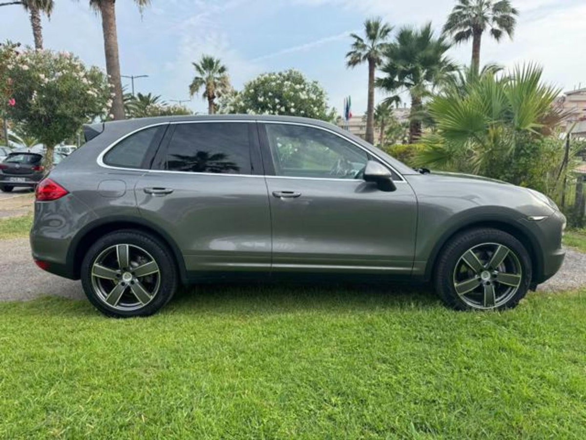 Porsche Cayenne 3.0 Diesel (8)