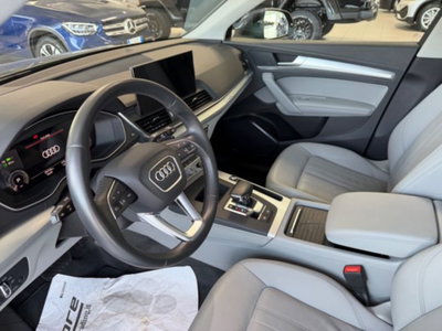 Audi Q5 50 TFSI e quattro S tronic Business Design (10)