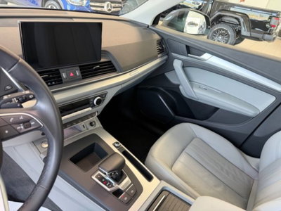 Audi Q5 50 TFSI e quattro S tronic Business Design (12)