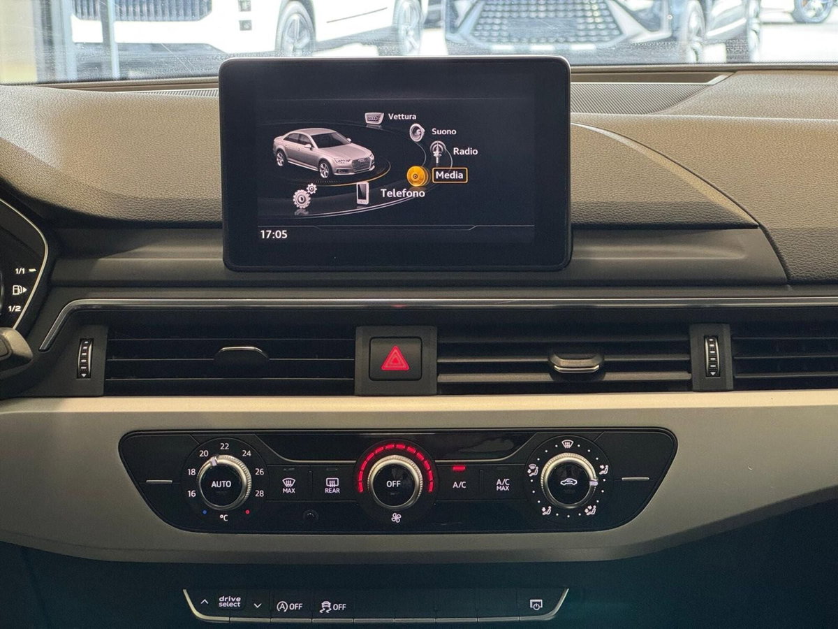 Audi A4 2.0 TDI 150 CV ultra (14)