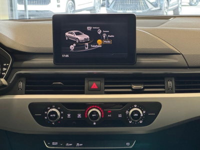 Audi A4 2.0 TDI 150 CV ultra (14)