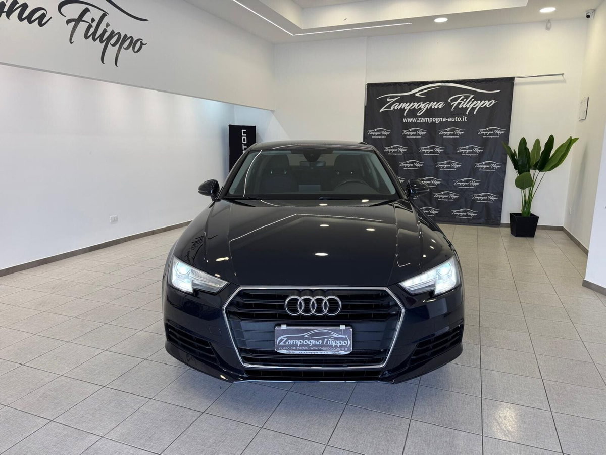 Audi A4 2.0 TDI 150 CV ultra (2)