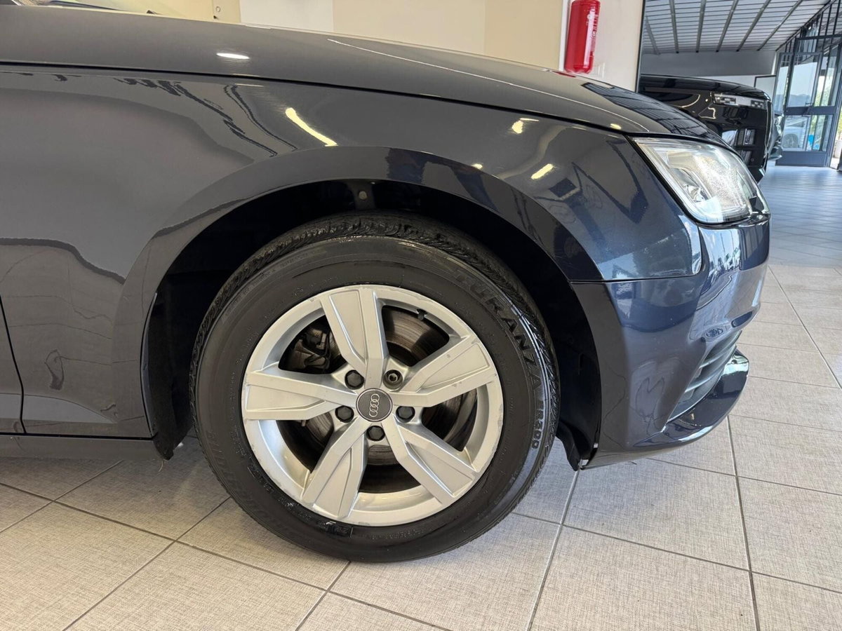 Audi A4 2.0 TDI 150 CV ultra (5)