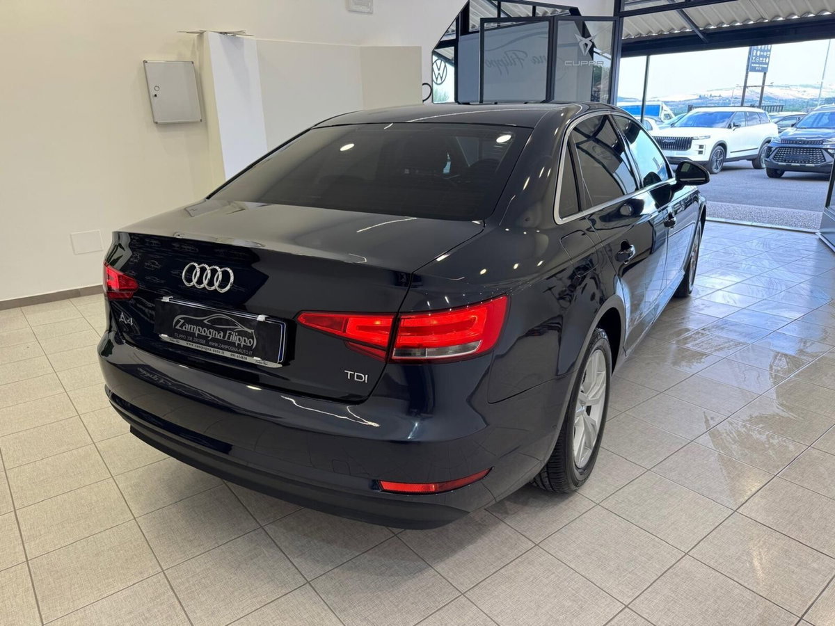 Audi A4 2.0 TDI 150 CV ultra (7)