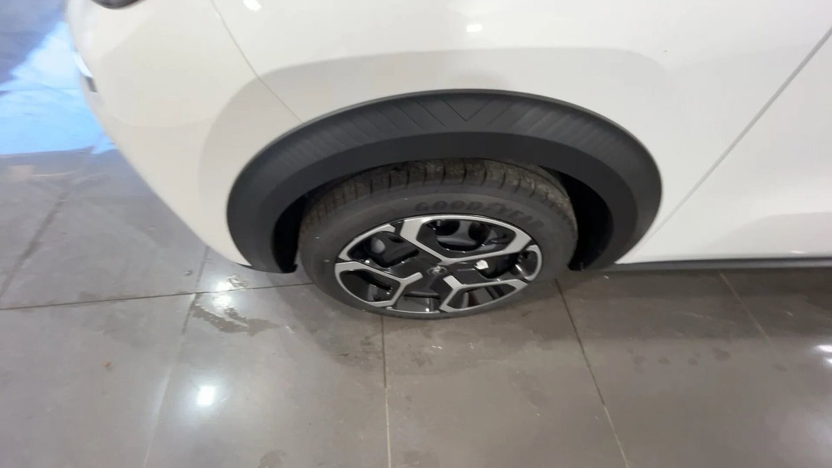 Citroen C3 Aircross 1.2 puretech turbo Plus 100cv (12)