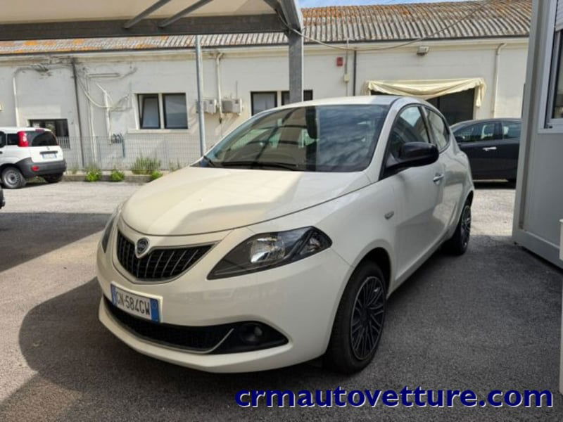 Lancia Ypsilon 1.0 FireFly 5 porte S&S Hybrid Gold Plus