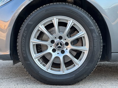 Mercedes-Benz Classe C 180 d Auto Executive (9)