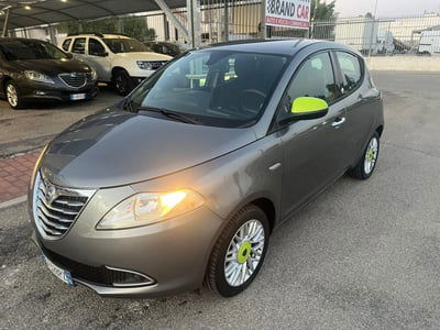 Lancia Ypsilon 1.2 69 CV 5 porte GPL Ecochic Silver usata