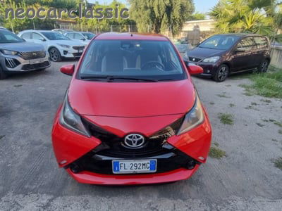 Toyota Aygo 1.0 VVT-i 69 CV 5 porte x-play usata