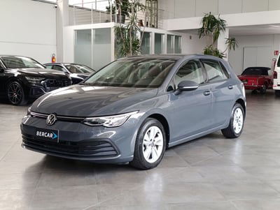 Volkswagen Golf 1.0 eTSI EVO DSG Life usata