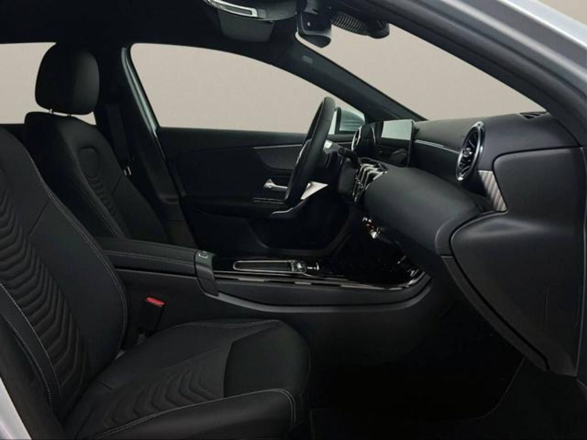 Mercedes-Benz Classe A Sedan 180 d Progressive Advanced Plus auto (11)