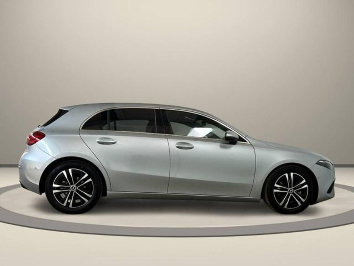Mercedes-Benz Classe A Sedan 180 d Progressive Advanced Plus auto (4)