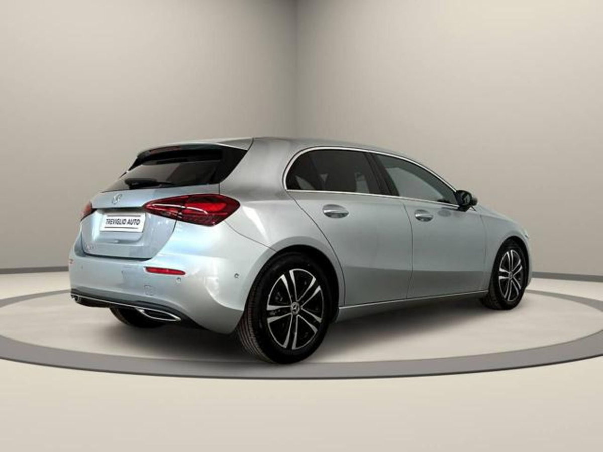 Mercedes-Benz Classe A Sedan 180 d Progressive Advanced Plus auto (5)