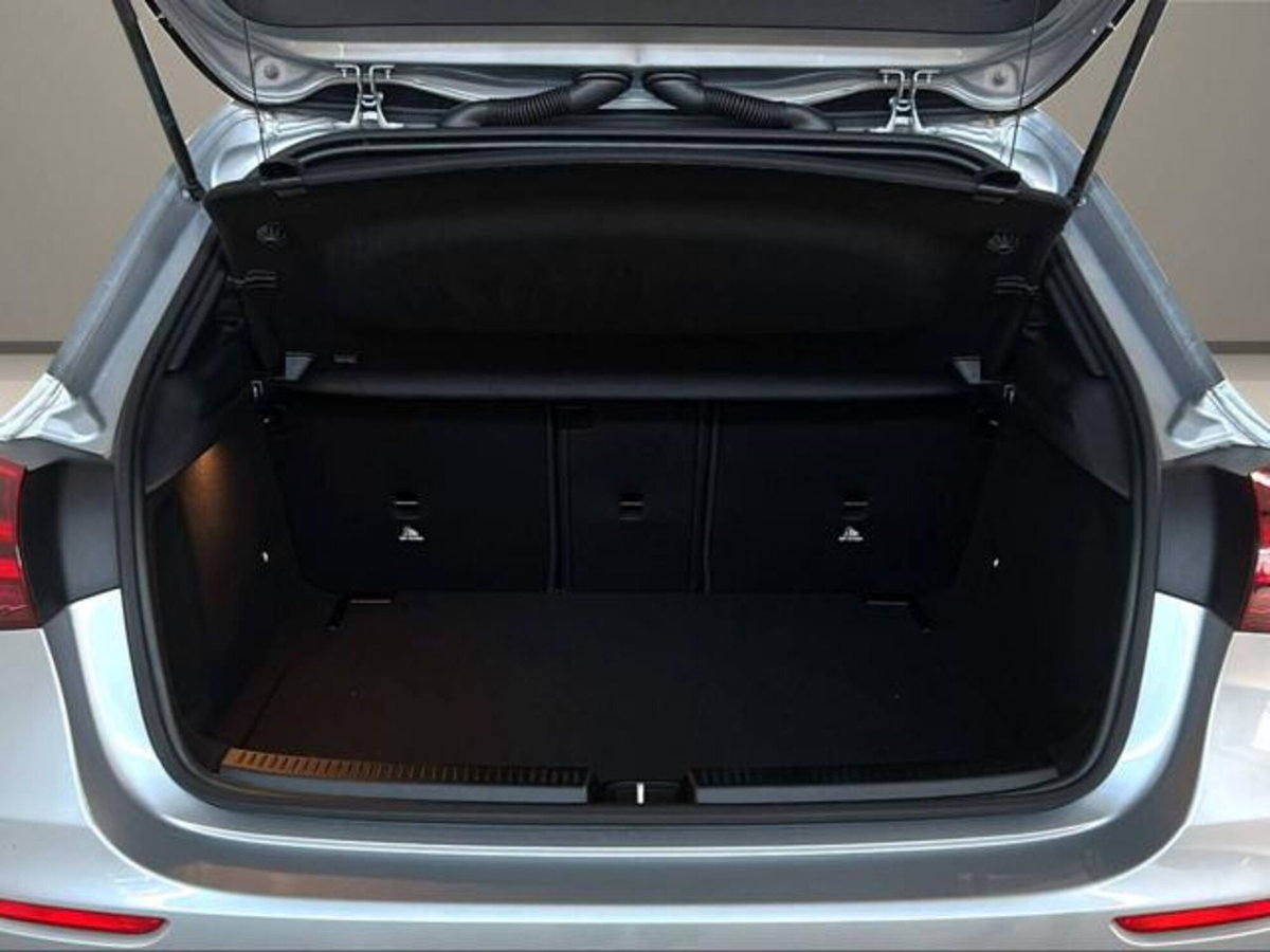 Mercedes-Benz Classe A Sedan 180 d Progressive Advanced Plus auto (7)