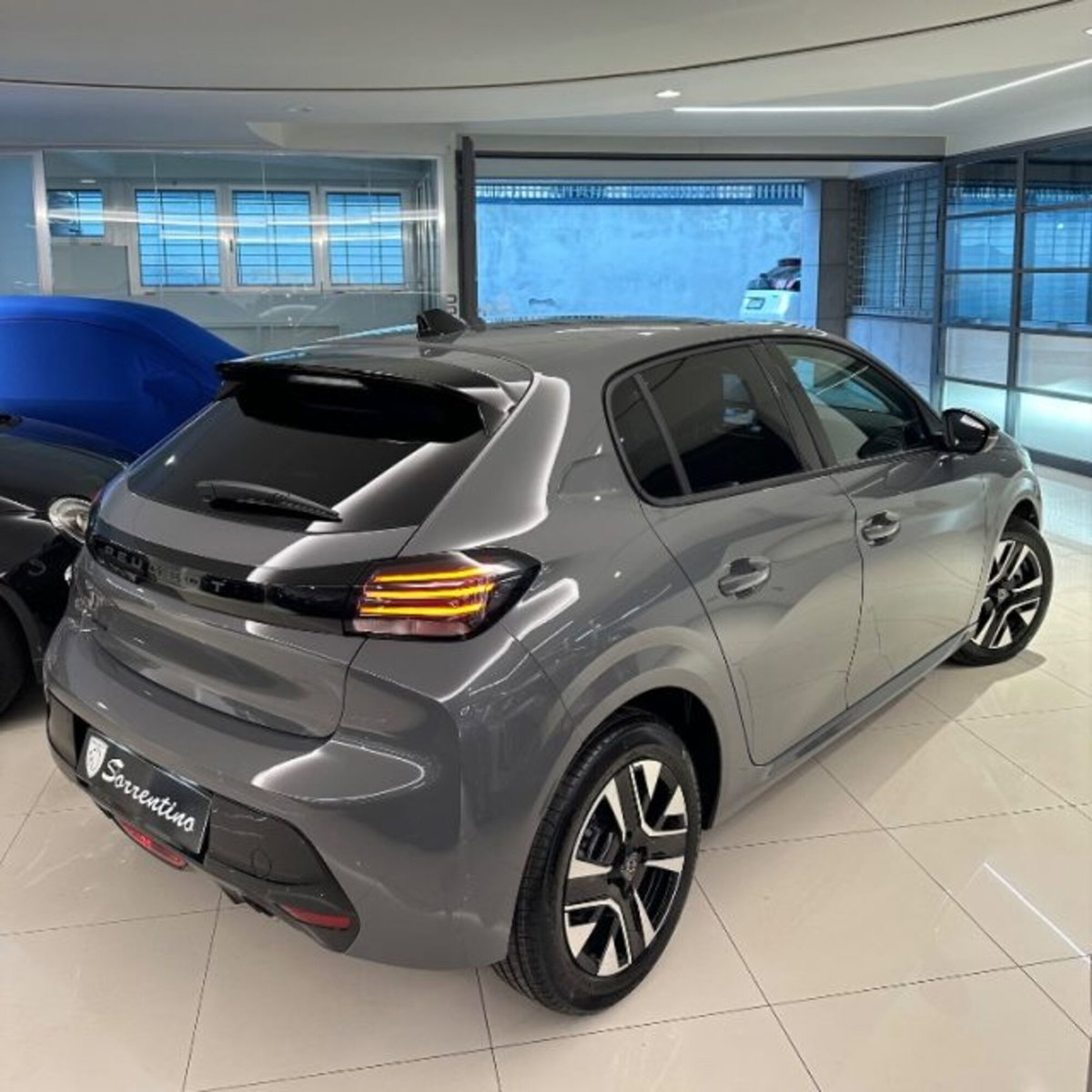 Peugeot 208 1.2 puretech Active s&s 100cv (5)