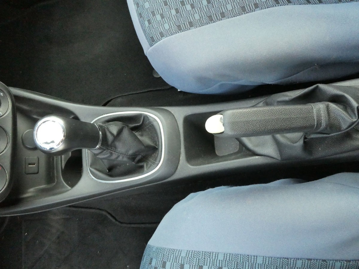 Opel Corsa 1.3 CDTI 5 porte (10)