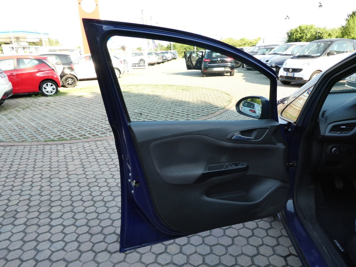 Opel Corsa 1.3 CDTI 5 porte (17)
