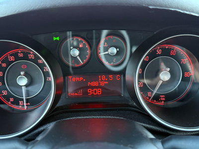 Fiat Punto 1.4 8V 5 porte Natural Power Easy (12)