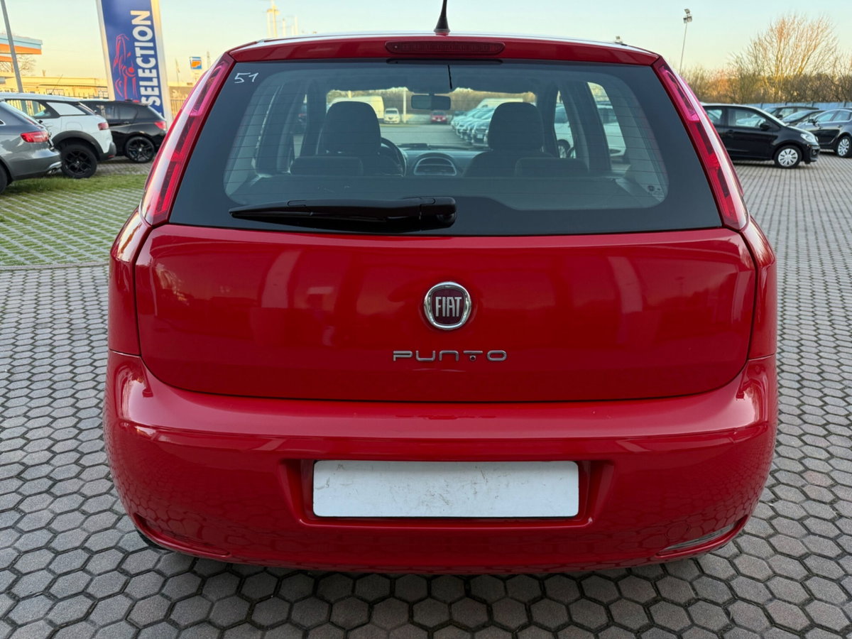 Fiat Punto 1.4 8V 5 porte Natural Power Virgin Radio (7)