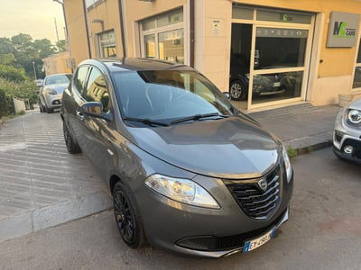 Lancia Ypsilon 1.2 69 CV 5 porte Elle usata