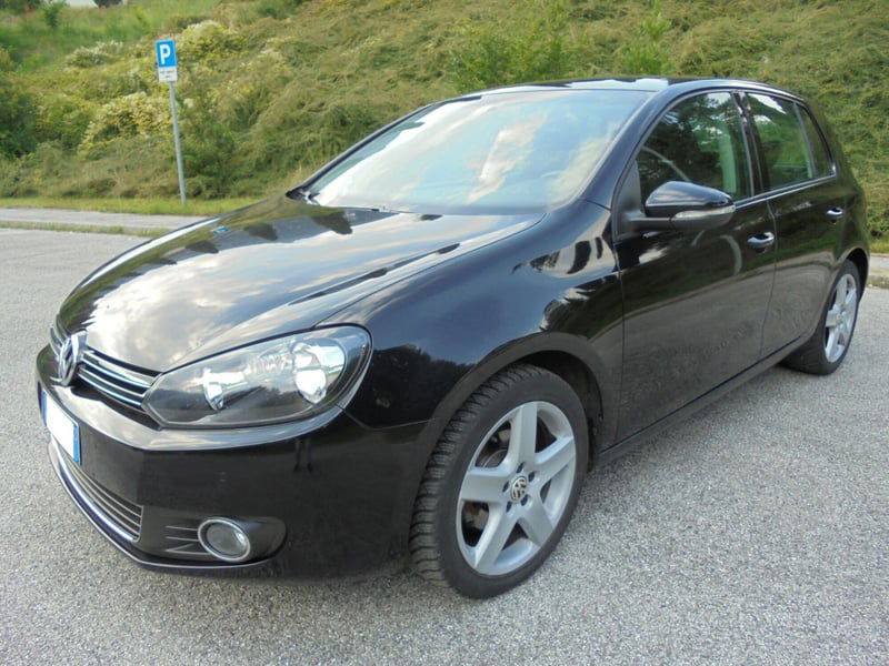 Volkswagen Golf 1.6 TDI DPF DSG 5p. Highline