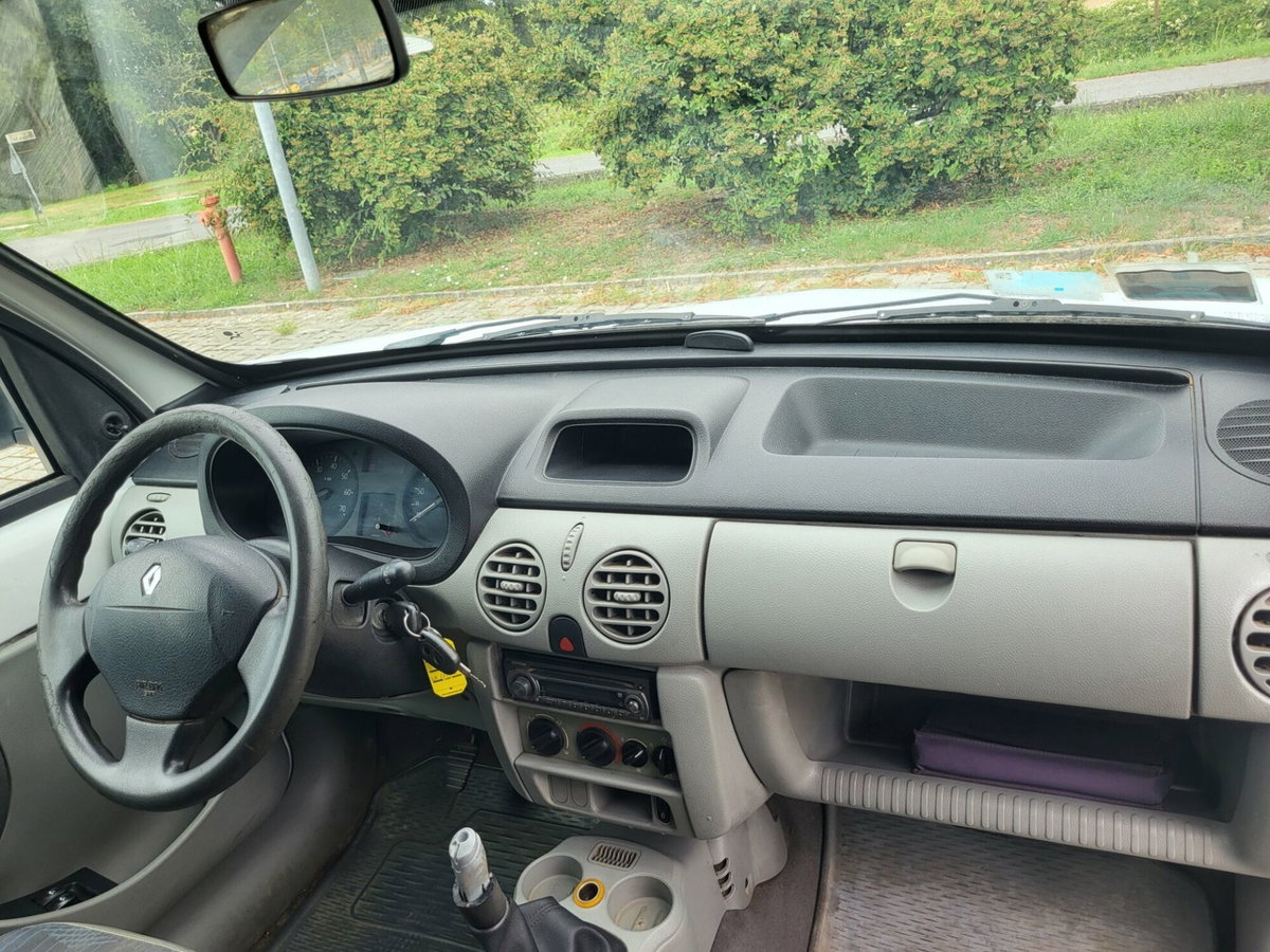 Renault Kangoo 1.5 dCi/70CV 4p. Pack (10)